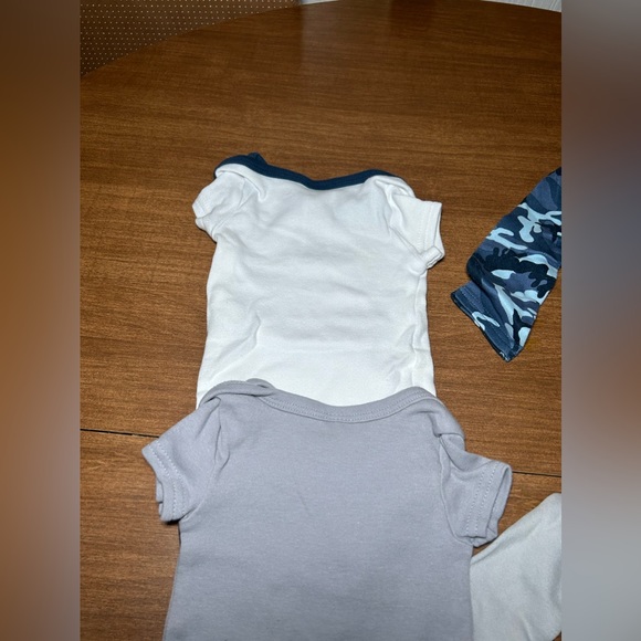 The Peanutshell onesie bundle - Picture 5 of 13